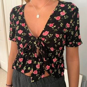 Floral shirt with tie in front